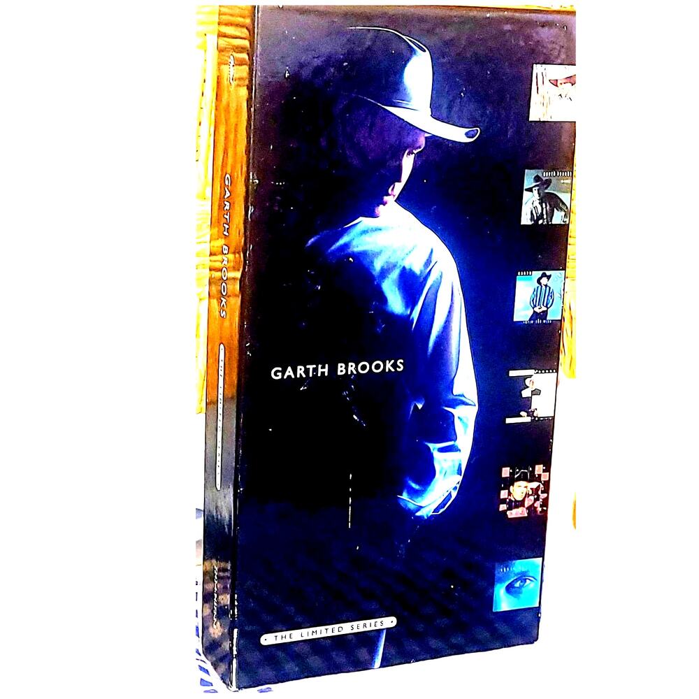 1998 Garth Brooks CD's The Ultimate Collection (CDs Like New)